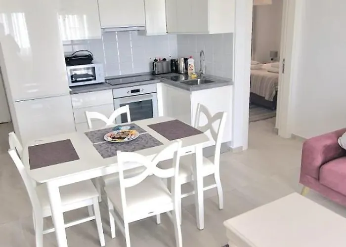 Great Seaview Appartments In Thalassa