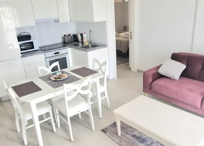 Great Seaview Appartments In Thalassa Apartmán *