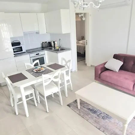 Great Seaview Appartments In Thalassa דירה *