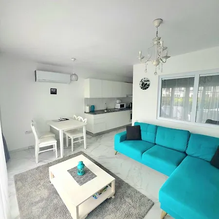 Great Seaview Appartments In Thalassa Apartman