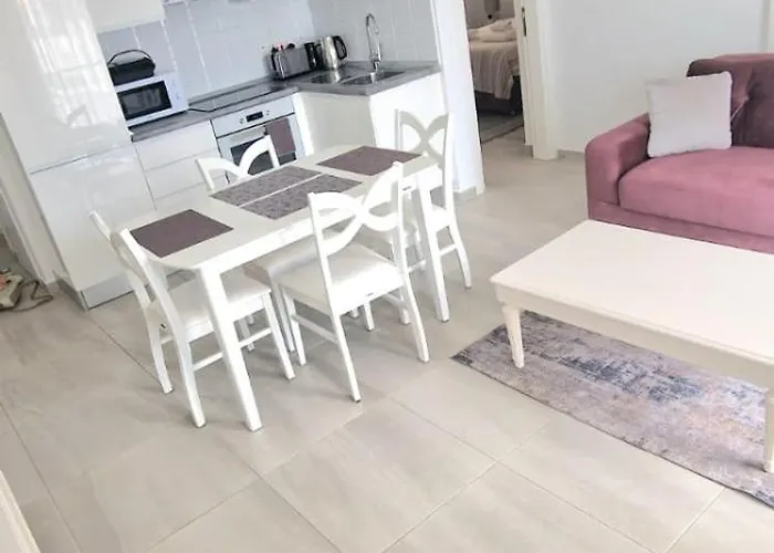 Great Seaview Appartments In Thalassa Apartament *